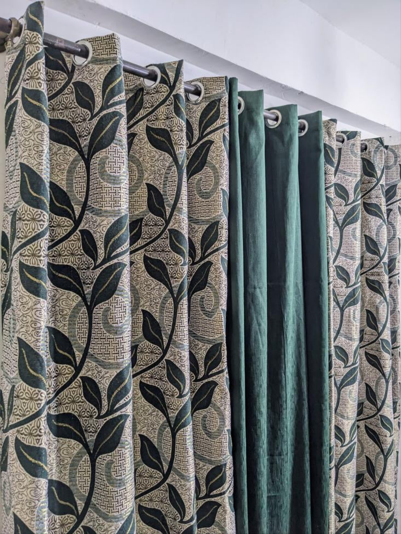 3 Pcs Velvet Jacquard Curtains for Home use or others