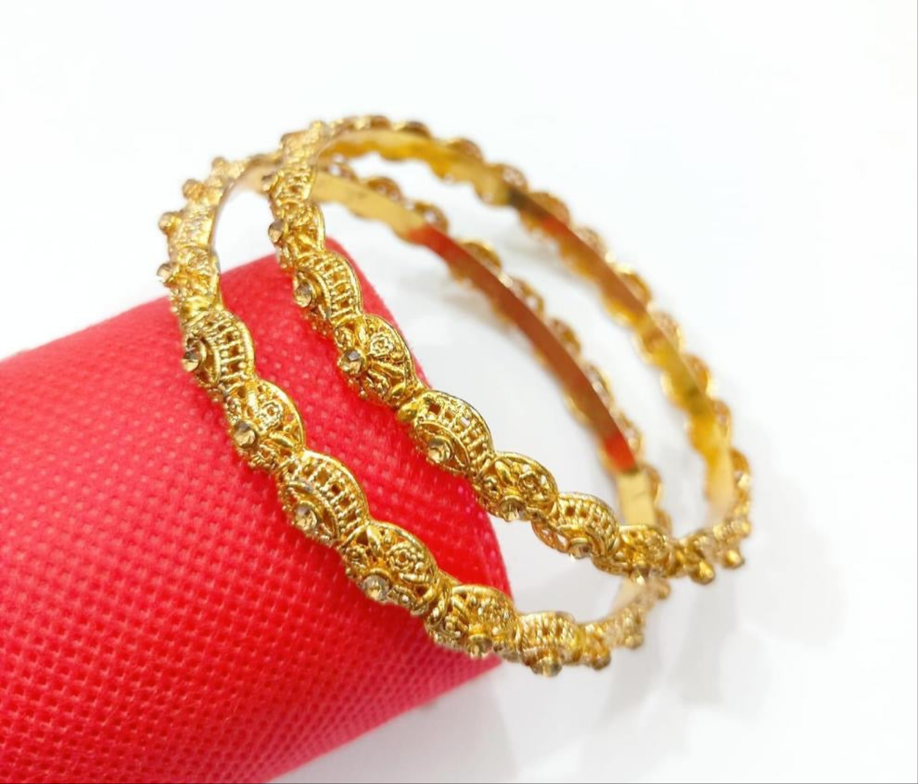 2 Pcs Golden Bangles